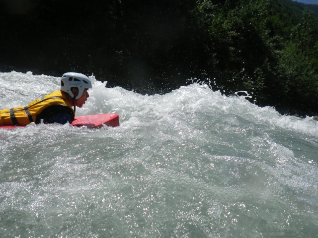 Nage en eau vive dans les rapides en Savoie